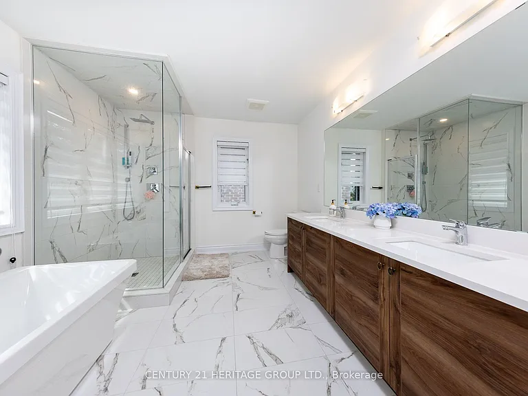 1409 Blackmore St — Photo 24