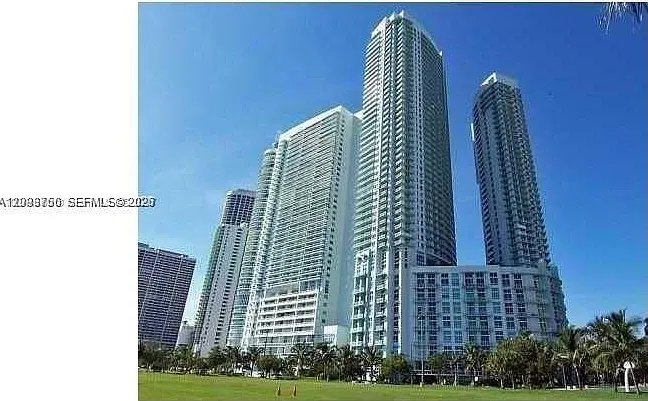 Quantum On The Bay Condo — Photo 4