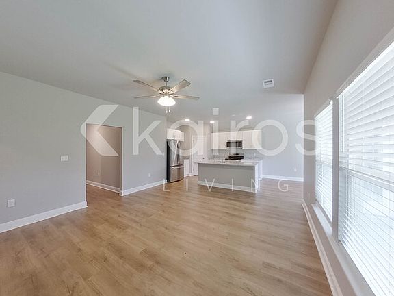 4th image of 13778 Pinyon Dr
