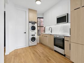 412 Amsterdam Ave, New York, NY