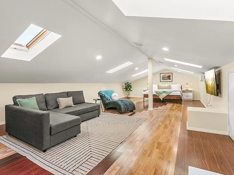 6635 Ben Ave — Photo 38