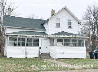 674 Carlysle St, Akron, OH 44310
