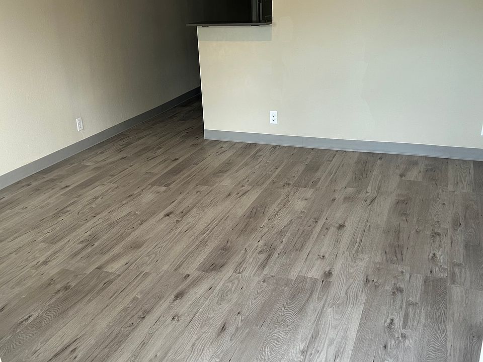 1st image of 11211 12th Ave S APT 2