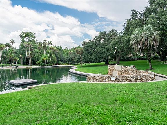 4th image of 203 Fairway Dr