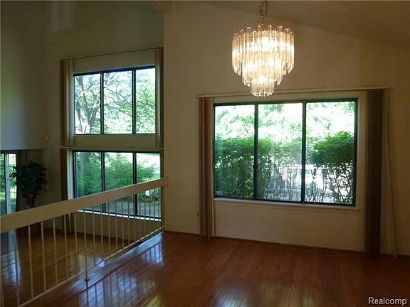 4th image of 29131 Creek Bend Dr
