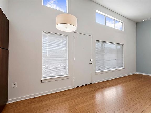 2nd image of 2200 Dickson Dr APT 204