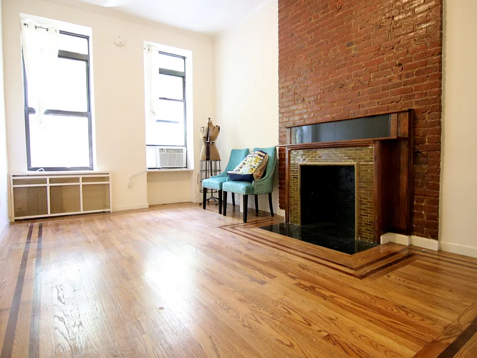 325 W 87th St #3A