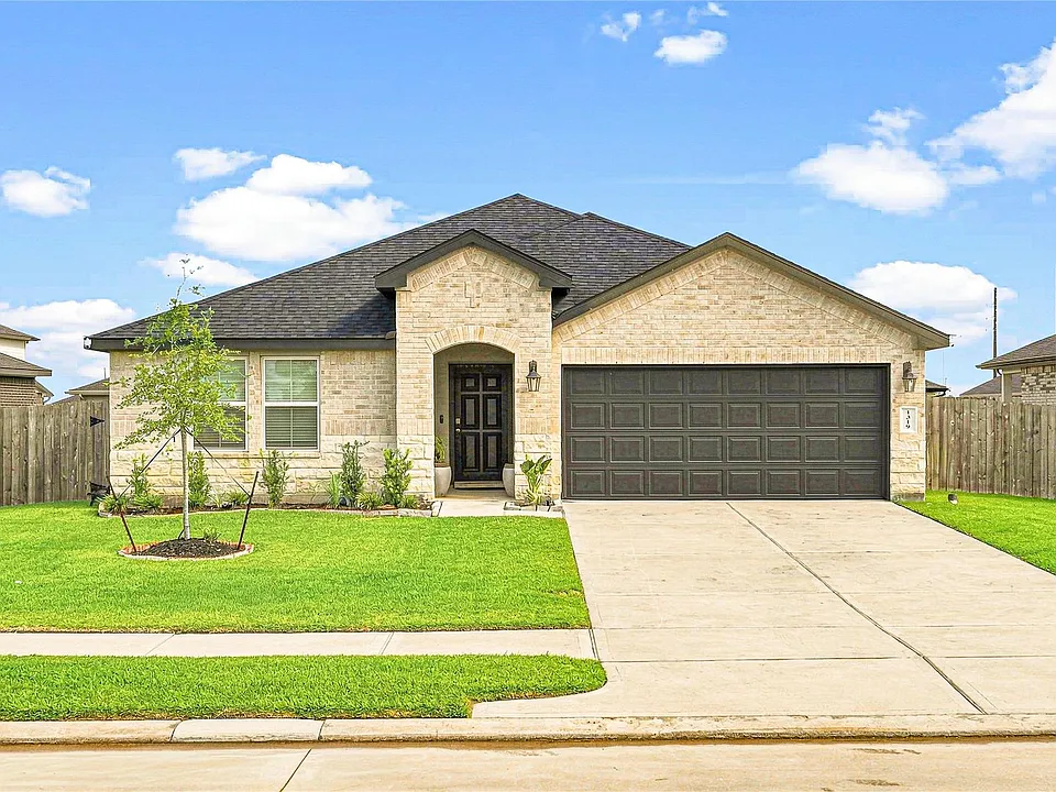 1319 Sea Breeze Way