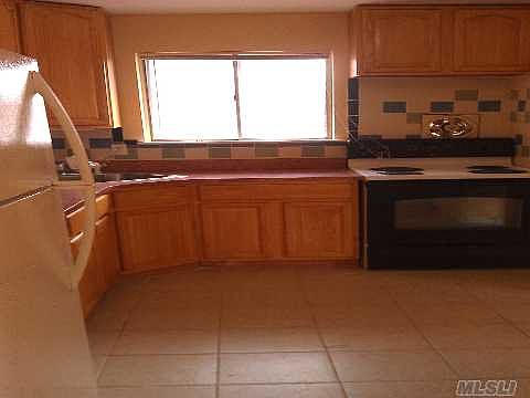 3rd image of 219 N Linden St