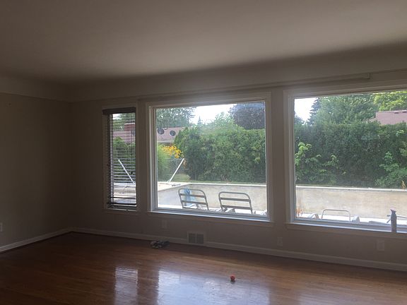 3rd image of 26339 Woodworth Cir
