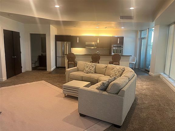 4th image of 5900 Mosteller Dr Unit 31