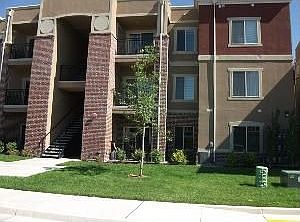 1st image of 170 Belmont Ave APT 3