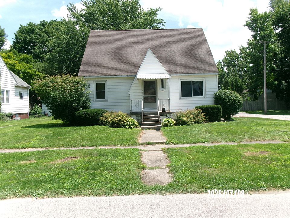 1st image of 703 N 1st St