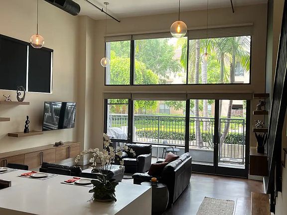 3rd image of 4055 3rd Ave Unit 101