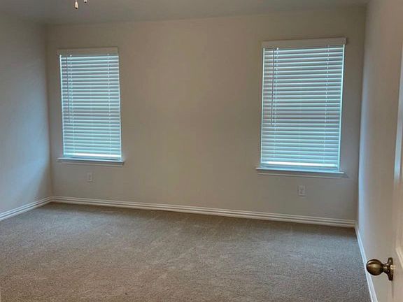 5th image of 1808 Briar Hill Dr