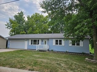 278 Powers Ave N, Alden, MN 56009