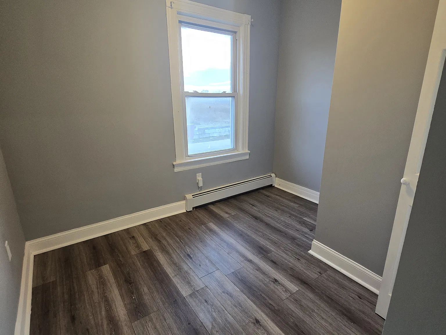 3 bed, $2,200 — Photo 4
