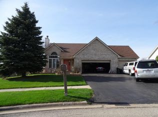 6967 Hedge Cliff Ct, Rockford, IL 61114