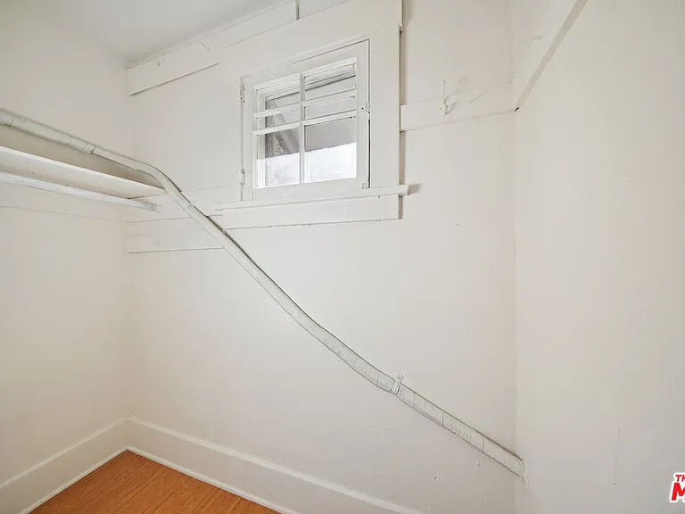 1238 N Gardner St — Photo 14