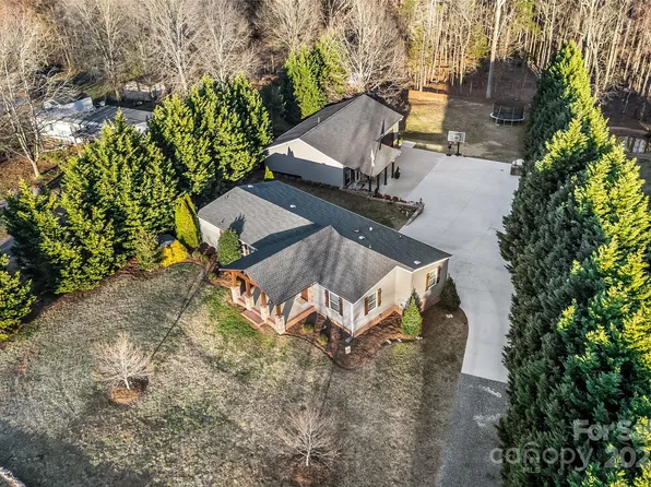 126 Goat Trl, China Grove, NC 28023