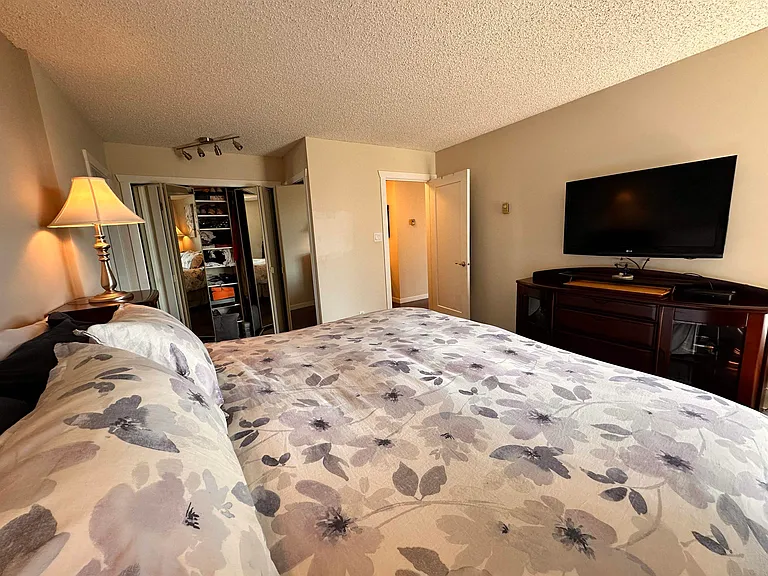 69 Jamieson Ct #1006 — Photo 14