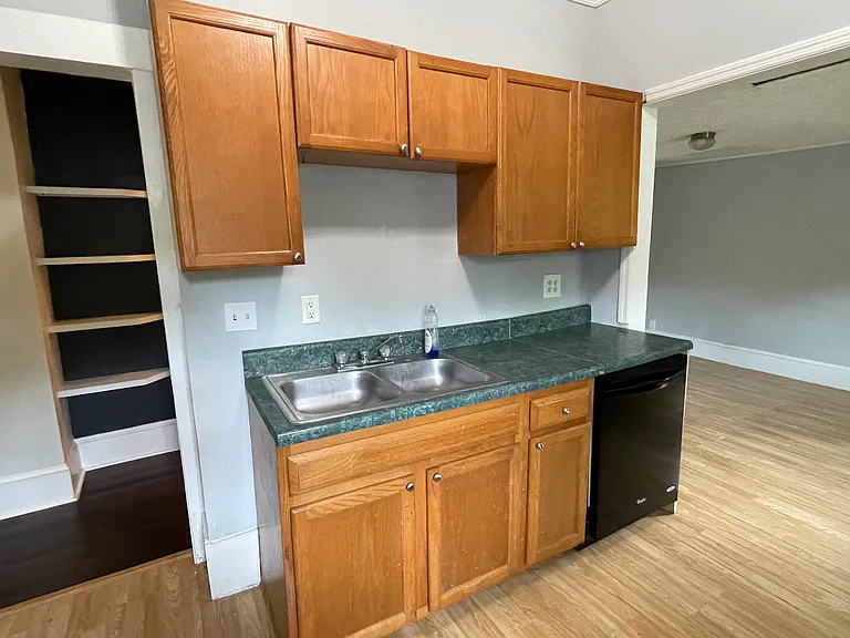 171 Warren St SE — Photo 33