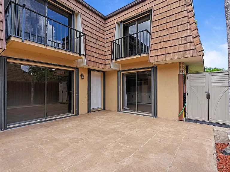 1405 14th Ln — Photo 4