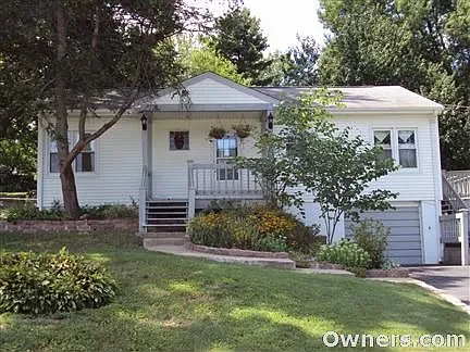 235 N Dellwood Ave photo 1