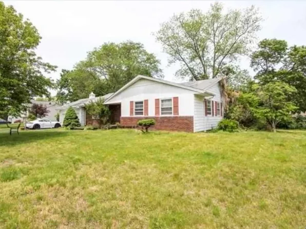 75 Susan Dr, Closter, NJ 07624