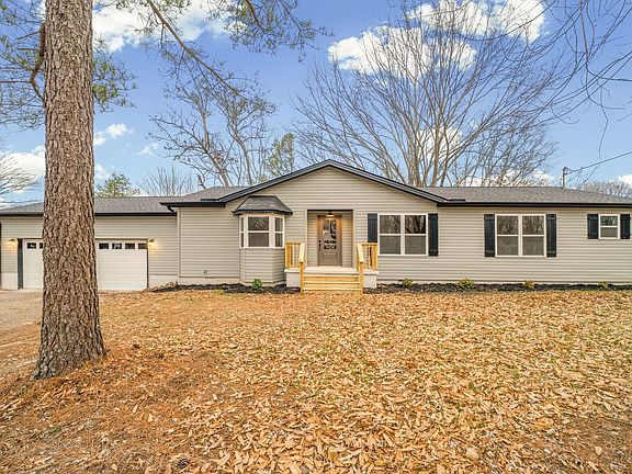 2nd image of 1402 Cagle Rd