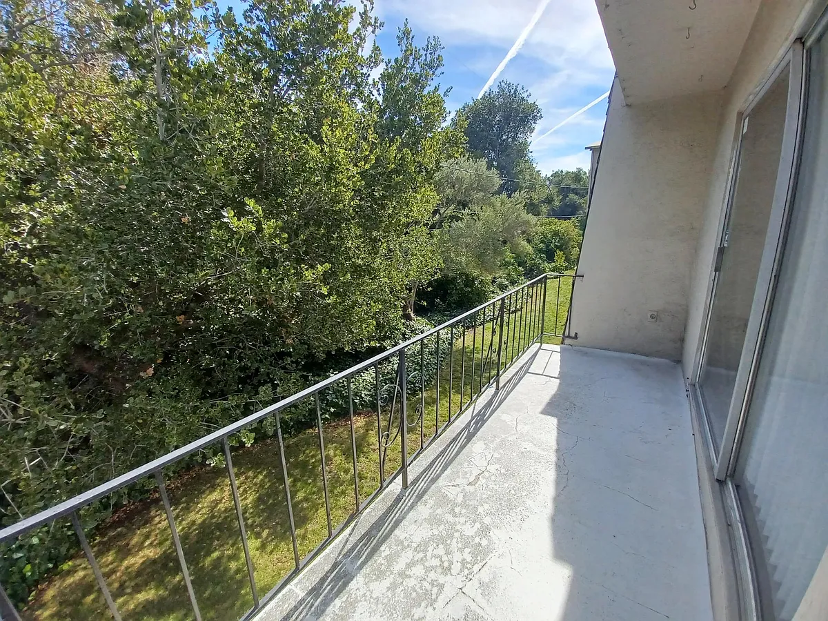 Building Photo - 992 Ponderosa Ave #C