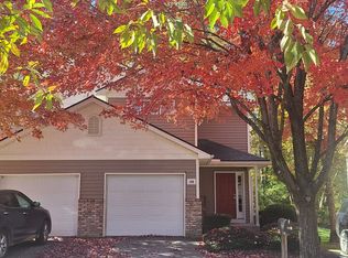 15 Jacobs Way Dr #B, Hendersonville, NC 28792