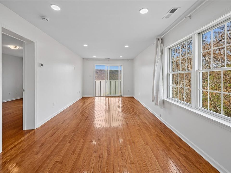 1st image of 727 Warburton Ave Floor 2