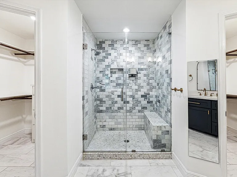4810 Bayou Vista Dr — Photo 33