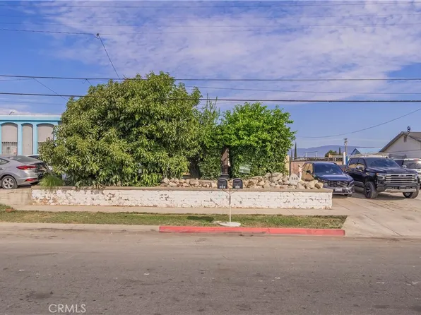 540 W 1st St, Rialto, CA 92376