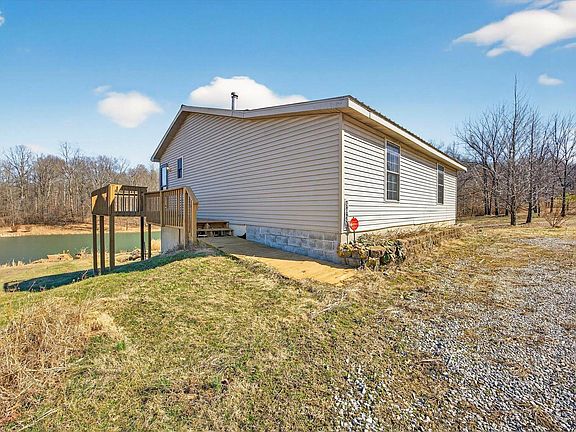 3rd image of 8923 E Sassafras Rd