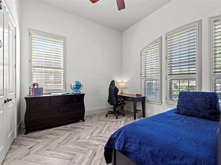 9718 Sabinal River Ct — Photo 21