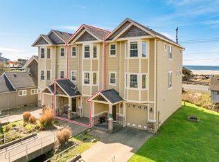 547 S Front St, Rockaway Beach, OR