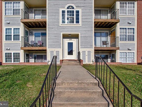 2nd image of 105 Water Fountain Way Unit 202