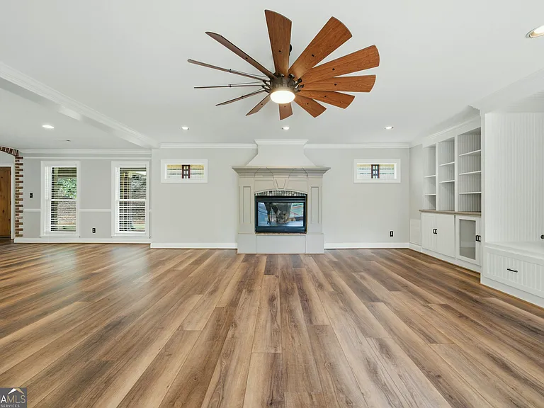 250 Aspen Way — Photo 19