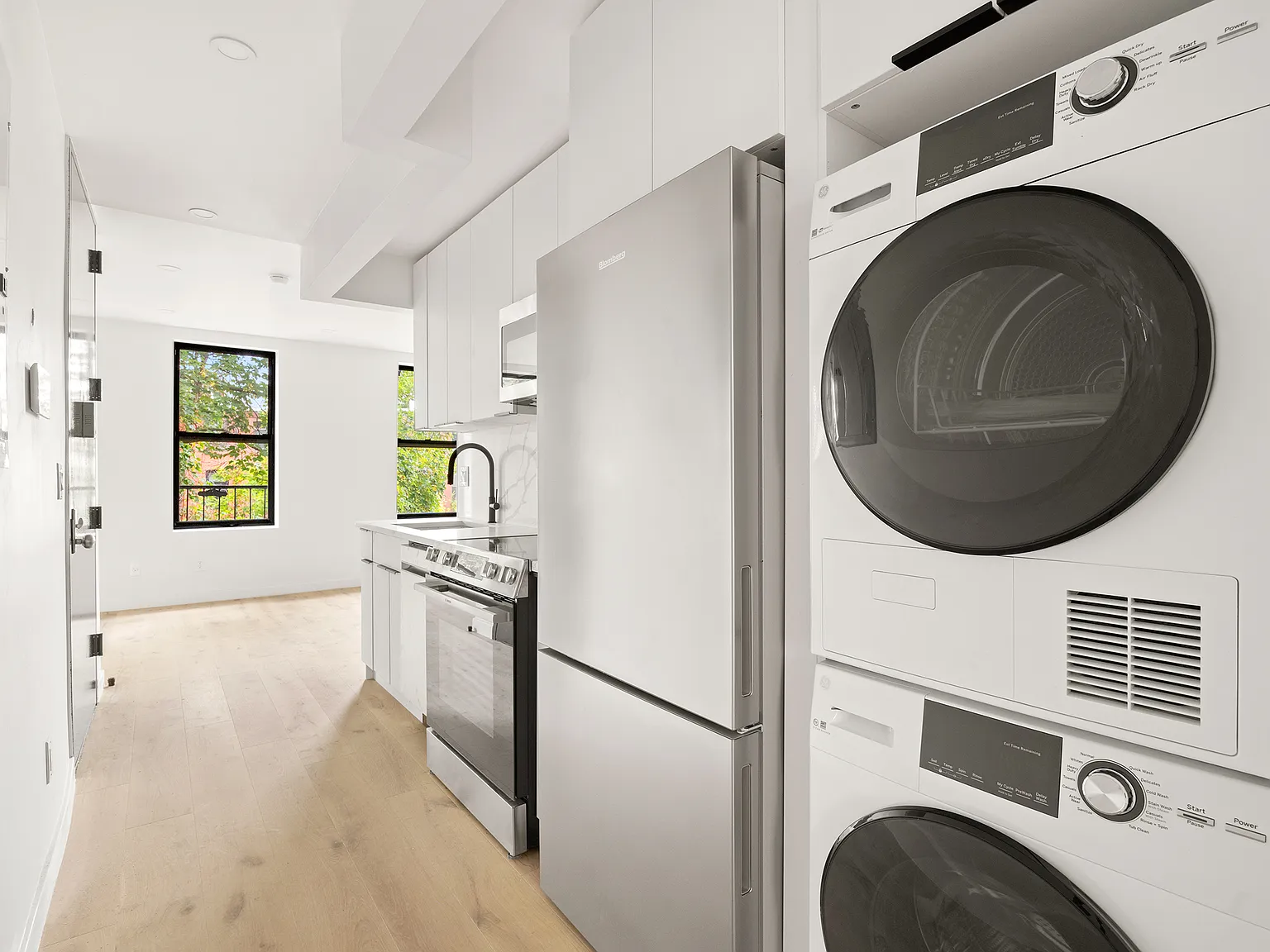 424 Atlantic Avenue — Photo 2