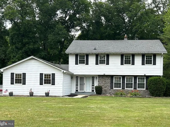 159 Riverside Dr, Elkton, MD 21921