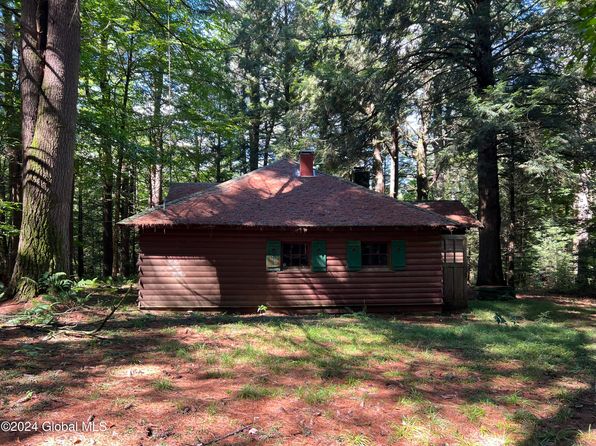 2068 South Shore Road, Galway, NY 12074