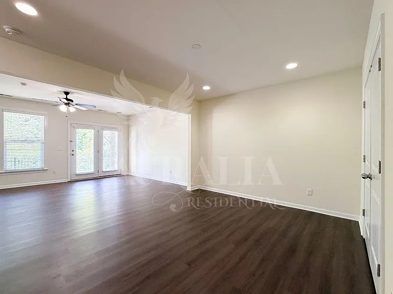 2135 Junewood Ln — Photo 40