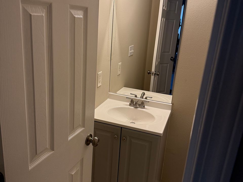 2nd image of 3605 Delambert St
