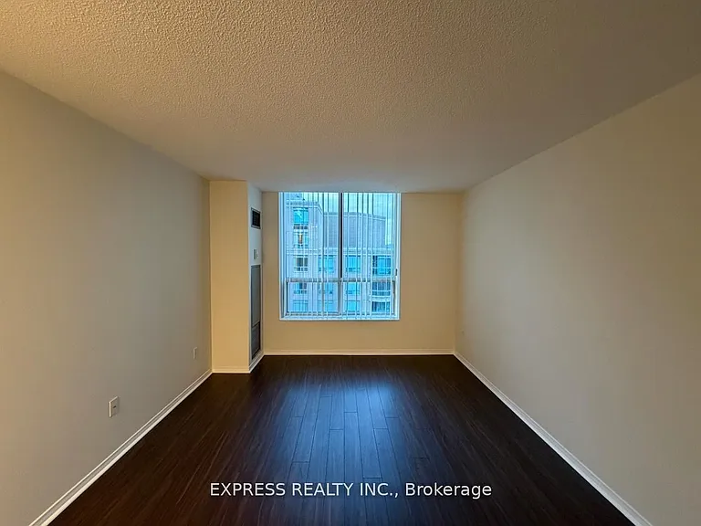 39 Pemberton Ave #Penthouse 05 — Photo 10
