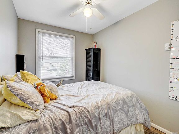 5th image of 84 Cypress Dr