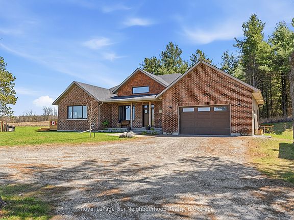 2nd image of 63 Hansen Rd