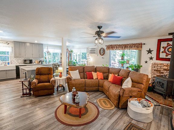 5th image of 24202 Birch Terrace