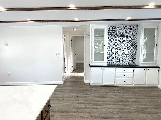 3 bed, 1400 sqft, $2,475 — Photo 3
